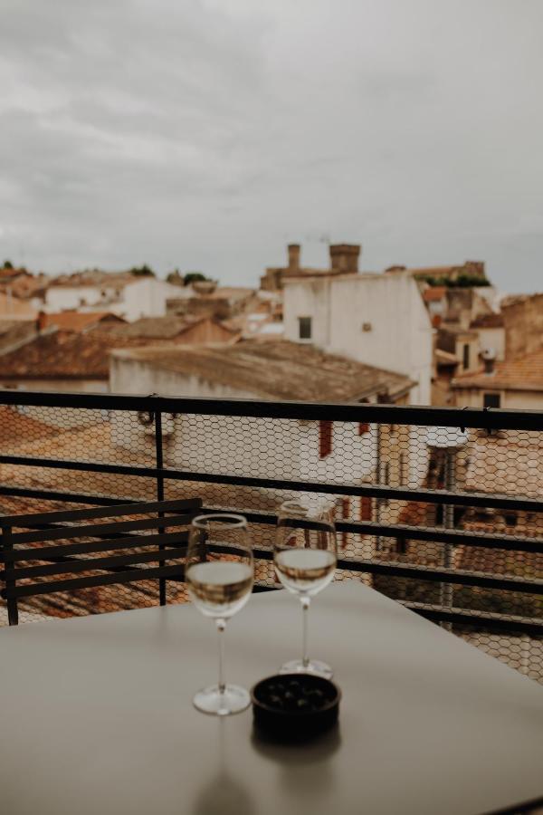 Superbe Appartement Renove - Salon De Provence Екстериор снимка