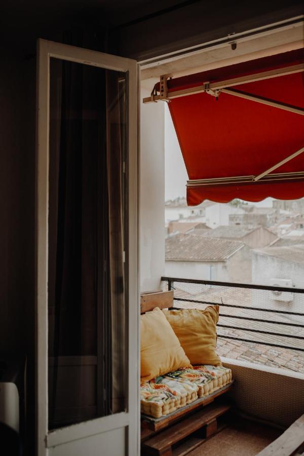 Superbe Appartement Renove - Salon De Provence Екстериор снимка