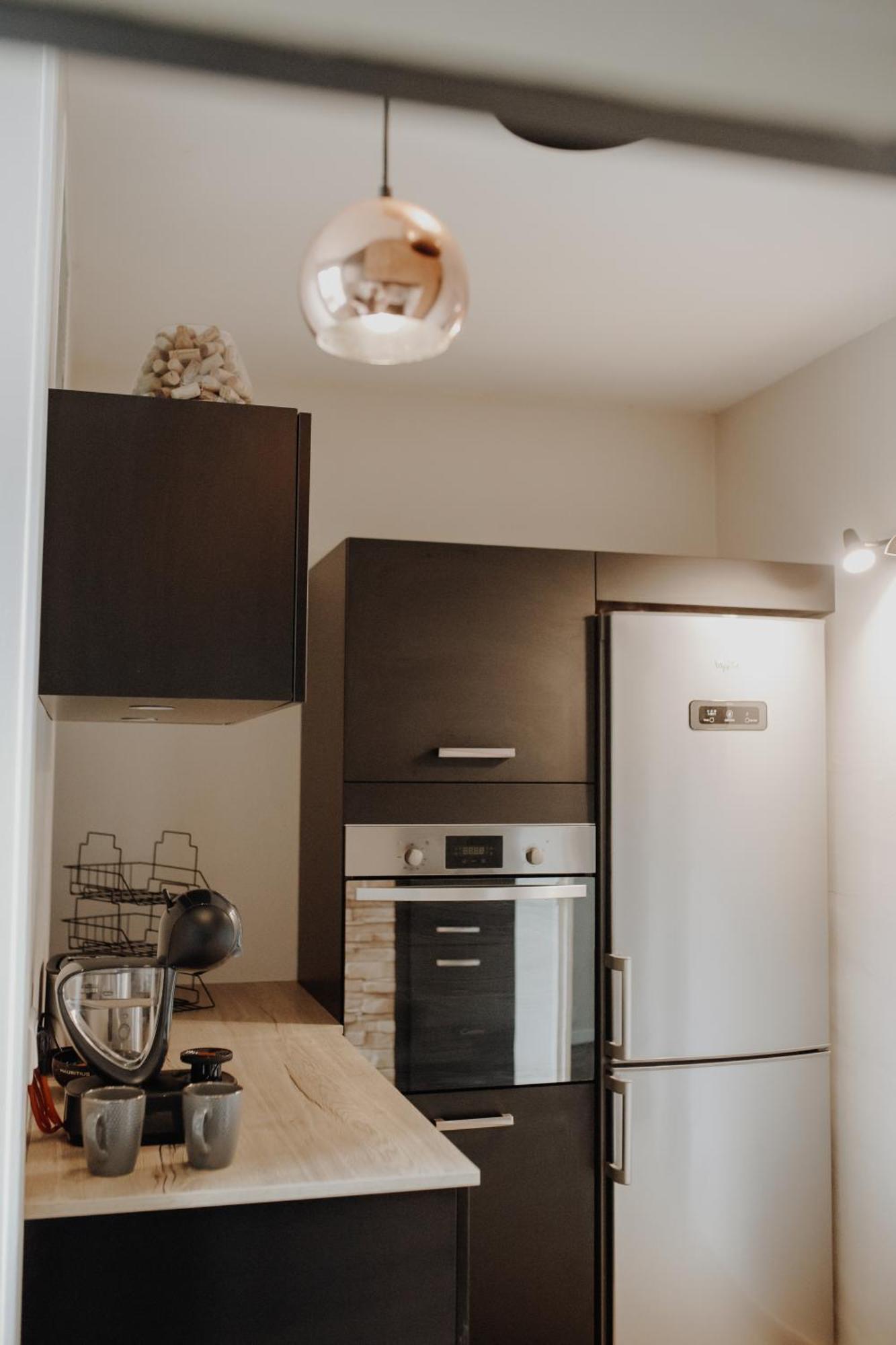 Superbe Appartement Renove - Salon De Provence Екстериор снимка