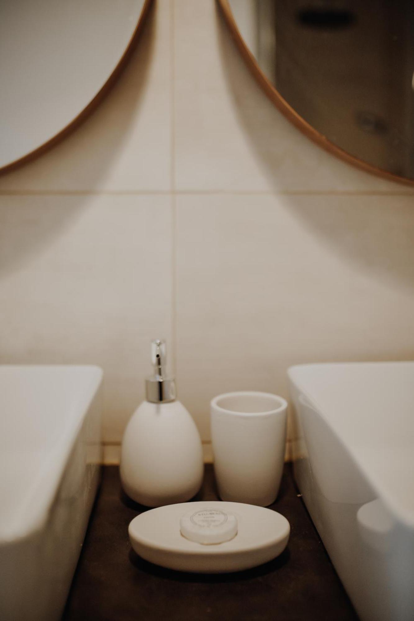 Superbe Appartement Renove - Salon De Provence Екстериор снимка